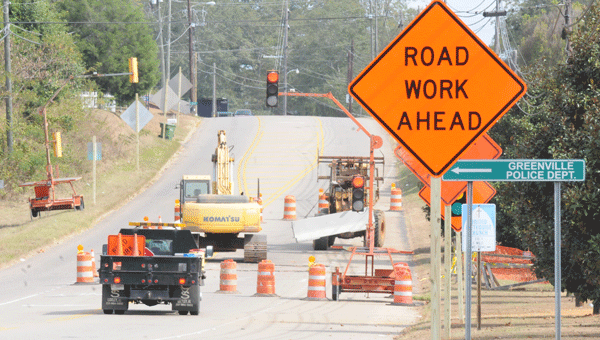 Highway 10  West will undergo construction that will limit traffic to a single lane beginning Monday.  The project is scheduled to continue for 30 days.