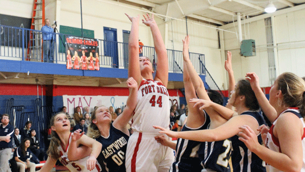 Lucy Bates worked under the basket to help secure the night’s win as she had 10 rebounds and 20 points.